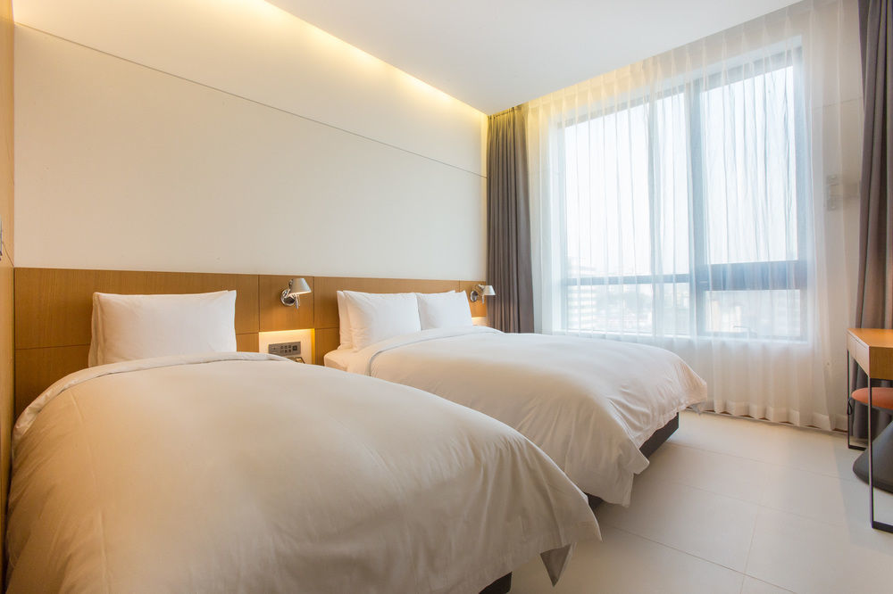 Standard Hotel Сеул Экстерьер фото